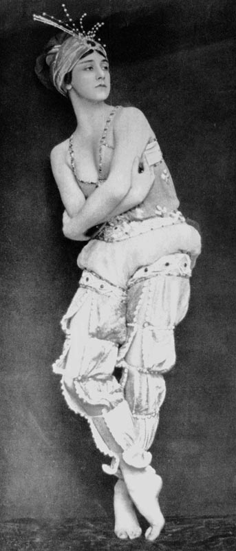 Tamara Karsavina in the role of Zobeide from the ballet ''Scheherazade'', illustration from ''Tatler von English Photographer