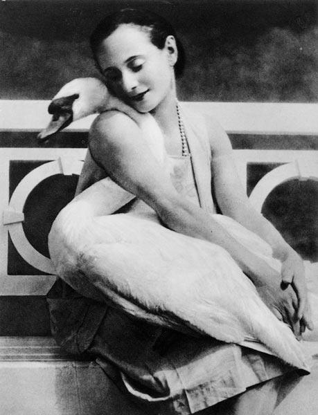 Anna Pavlova with her pet swan Jack, c.1905