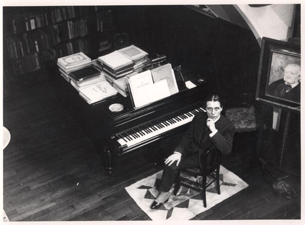 Alfred Cortot (1877-1962) (b/w photo)  von French Photographer