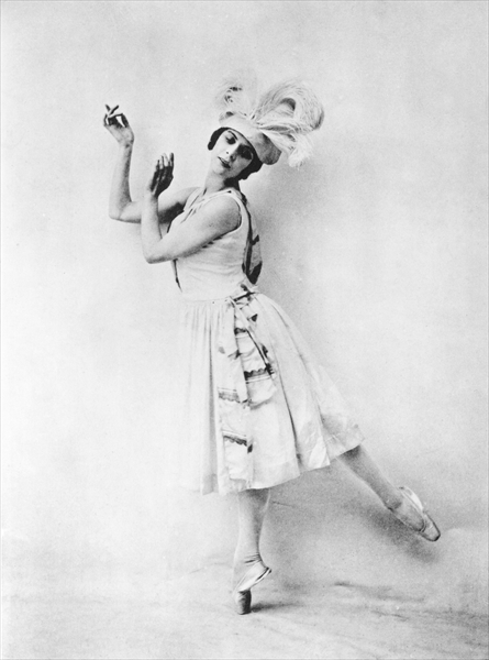 Ninette de Valois (b/w photo)  von French Photographer