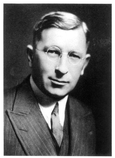 Sir Frederick Grant Banting (1891-1941) (b/w photo)  von French Photographer