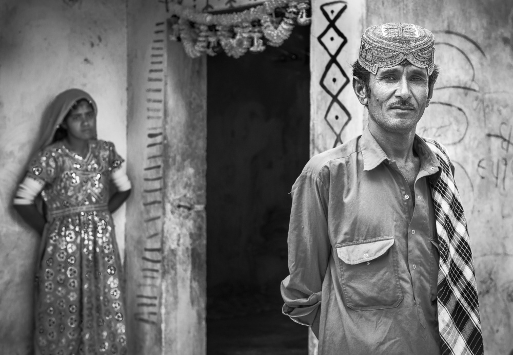 Behind Mens Smile von Abdullah Al-Saeed