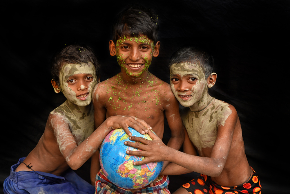 Future world von Abhraneel Chakraborty