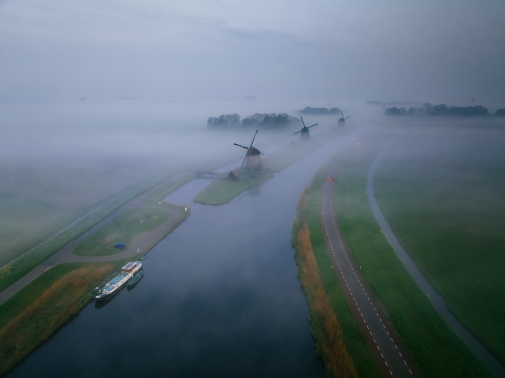 Misty Dawn von Adrian Popan