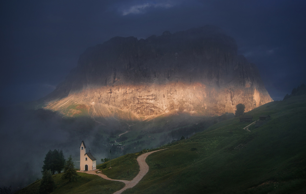 Chapel in the Dolomites von Ales Krivec