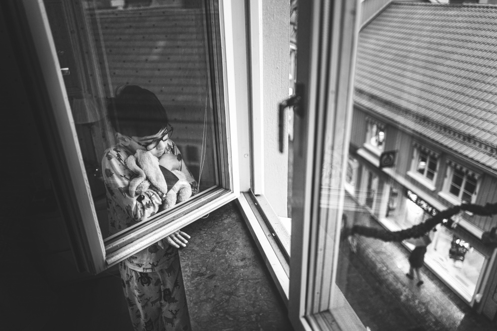 Its Raining Outside von Alex Ogazzi