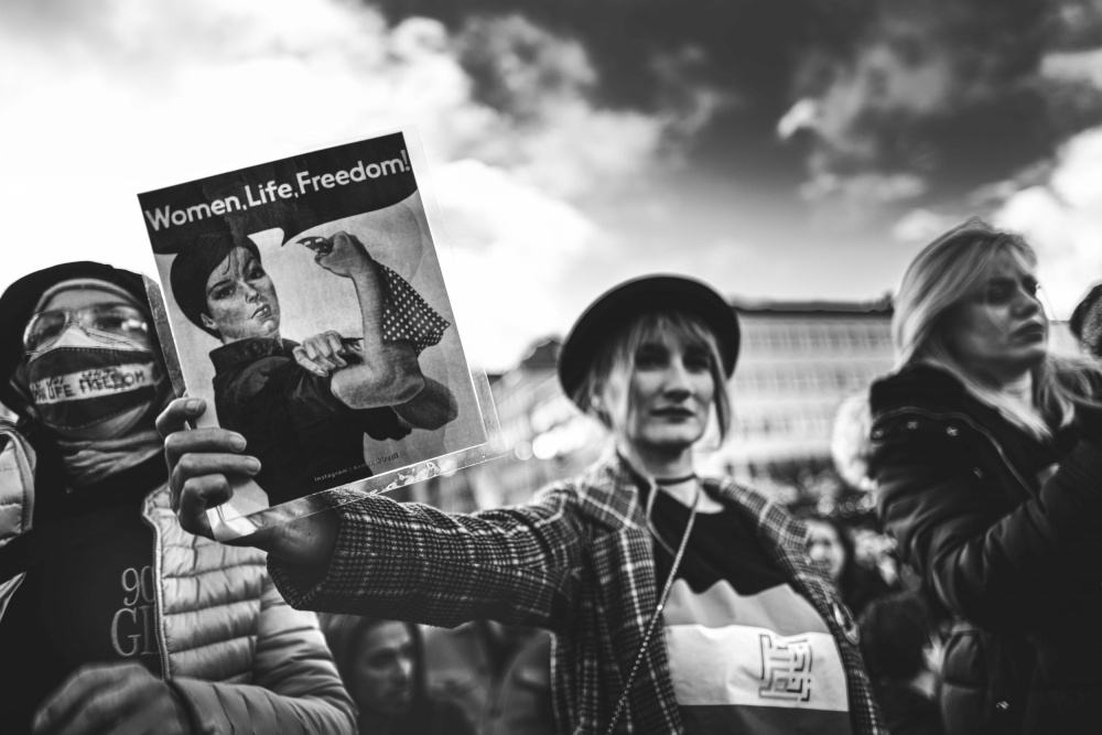 Woman, Life, Freedom von Alex Ogazzi