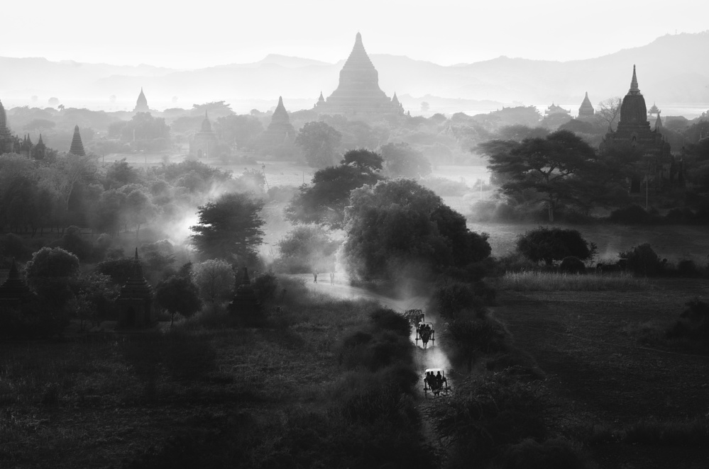 Racing against sunset von Alexander Jikharev