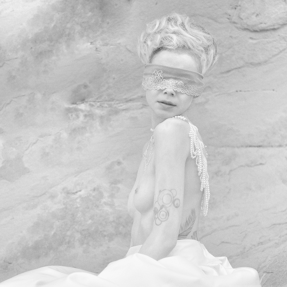 White bride von Alexandra Fira