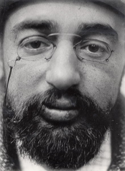 Portrait of Henri de Toulouse-Lautrec (1864-1901), late 19th century (b/w photo)  von Alfred Natanson