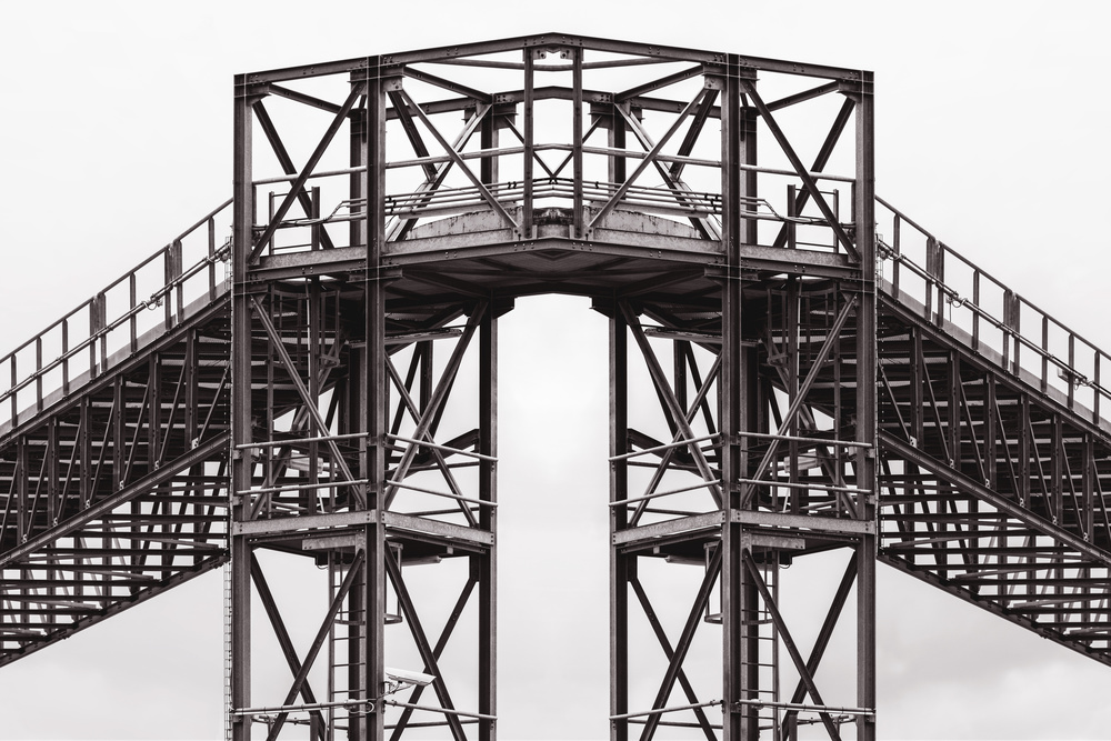 Edgeways von Andrea Comari