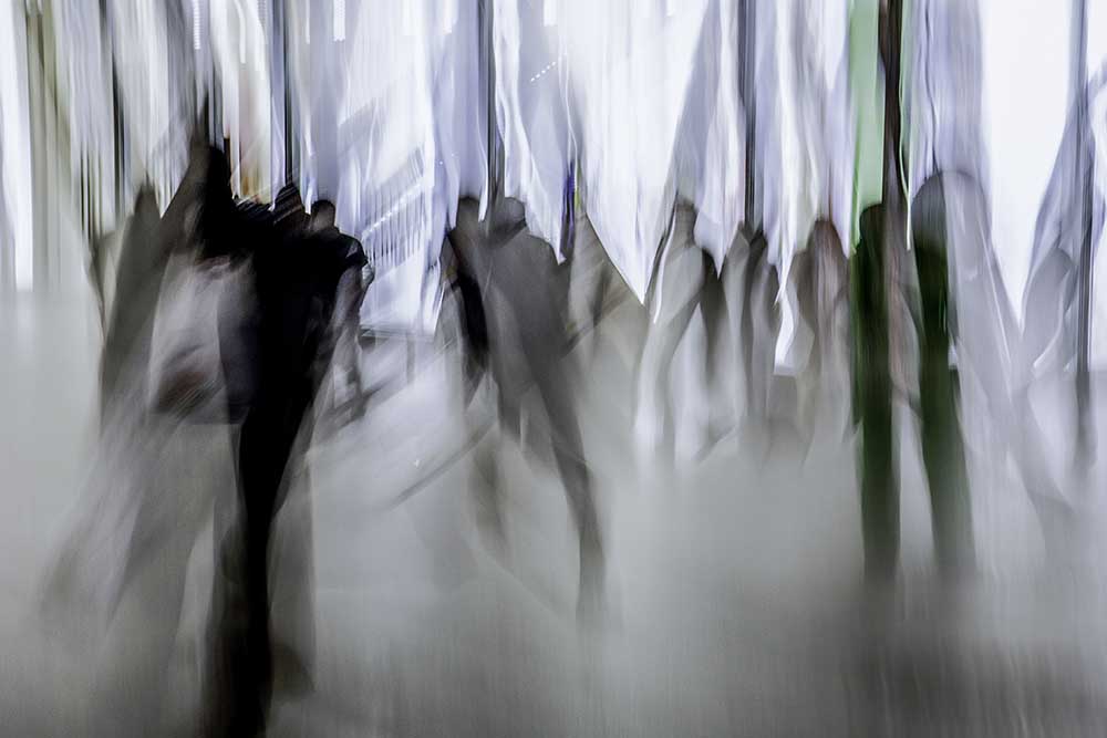 Schaufenster passieren von Andreas Bauer