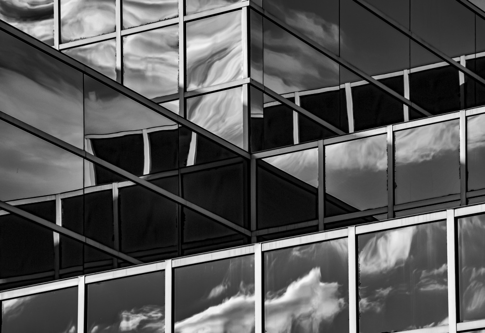 Cloud Reflections, EMU #74BW von Andrew Beavis