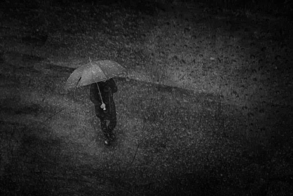 man in the rain von Anette Ohlendorf