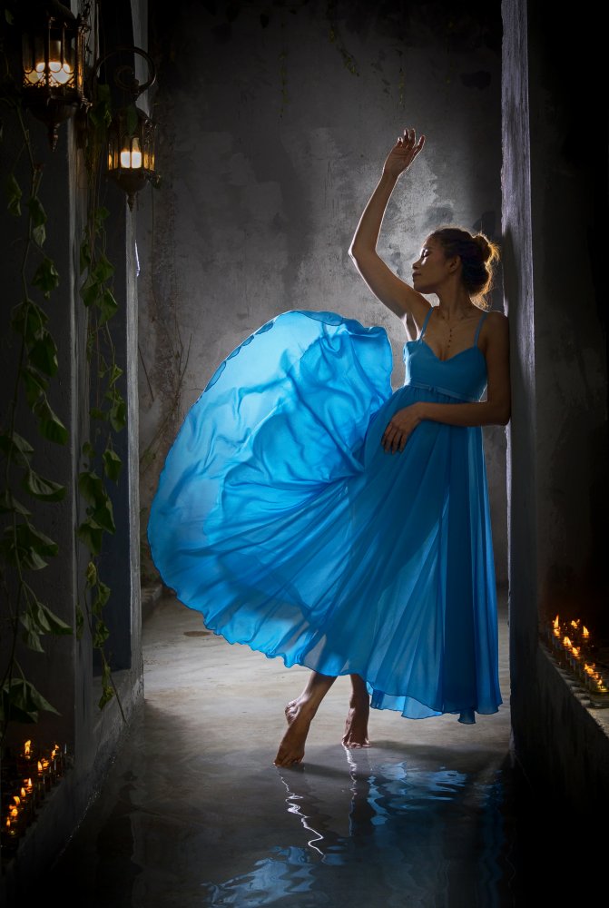 Glowing von Angela Muliani Hartojo