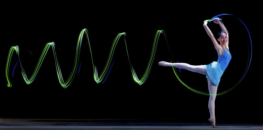 Fun With Light von Angela Muliani Hartojo