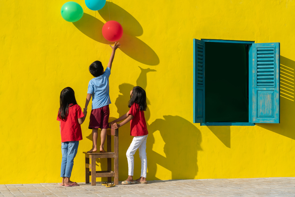 I want those balloons! von Anges van der Logt