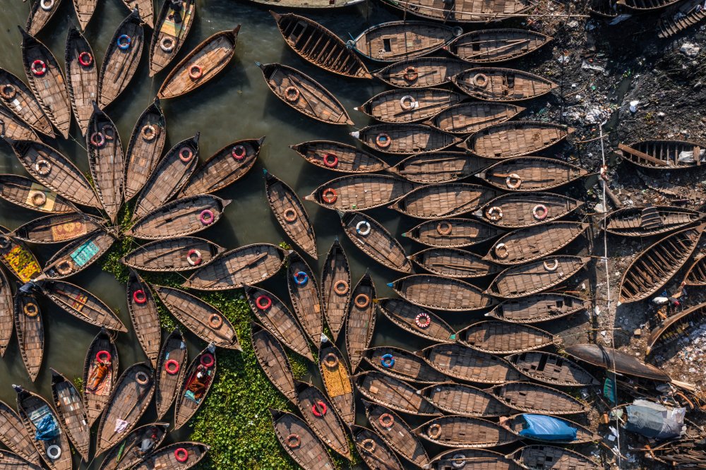 Waiting Boats von Anindita Roy