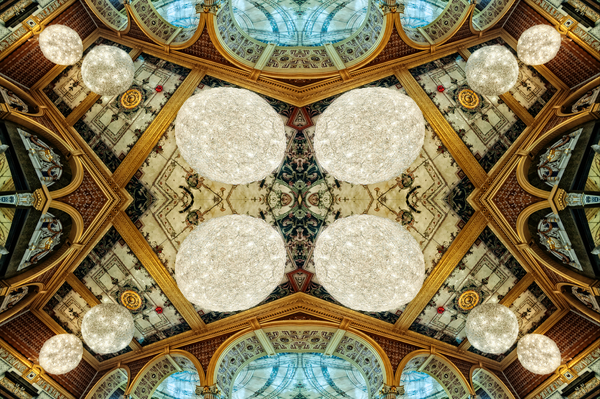 Chandeliers 1 von Ant Smith