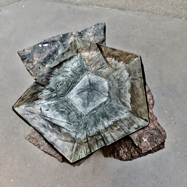 Granite Font von Ant Smith