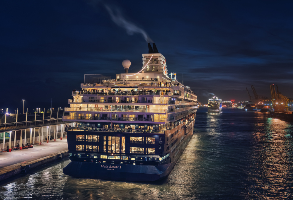 A new journey von Antoni Figueras