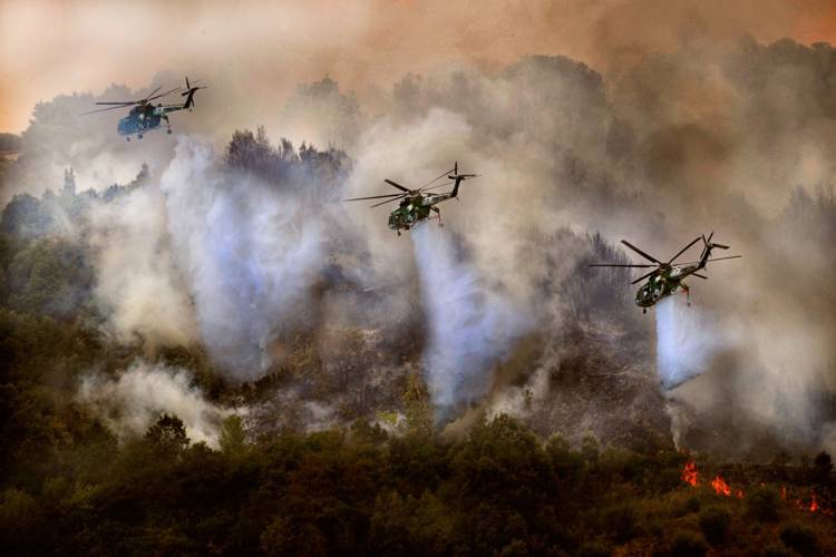 Manovra tagliafuoco. von Antonio Grambone