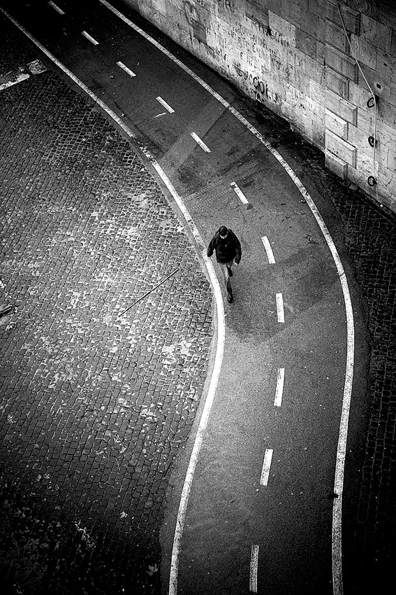 st von Antonio Perrone