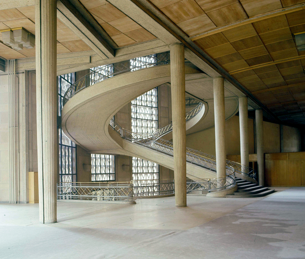 The staircase of the Economic and Social Council in Paris von Auguste Perret