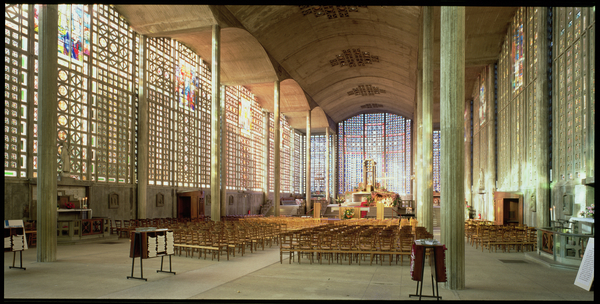 Interior view of the church von Auguste Perret