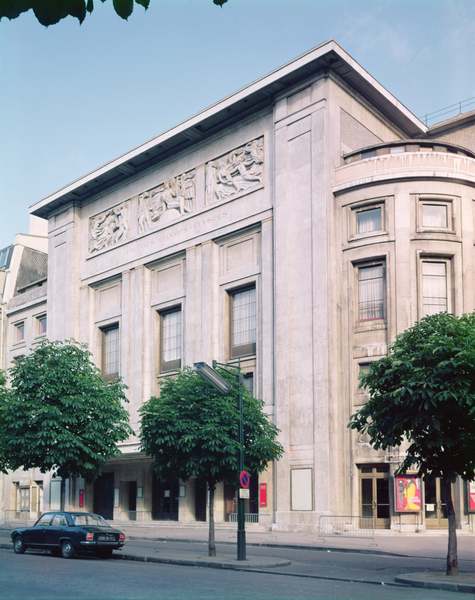 Theatre des Champs-Elysees (photo taken 1970) von Auguste Perret