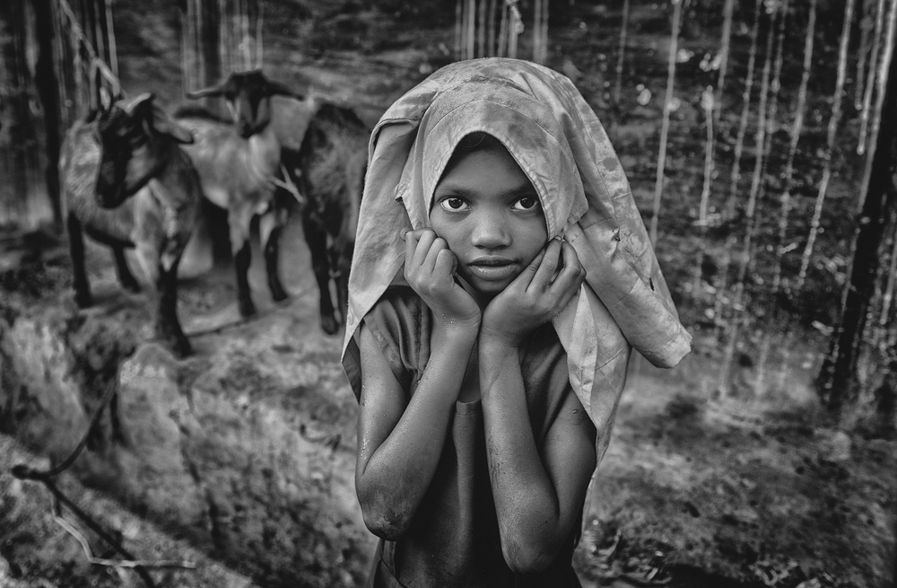 Little Shy Girl von Avishek Das