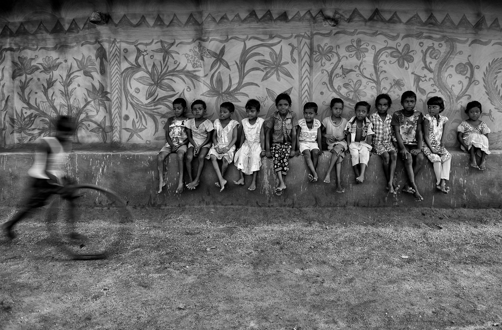 Moment on Street von Avishek Das