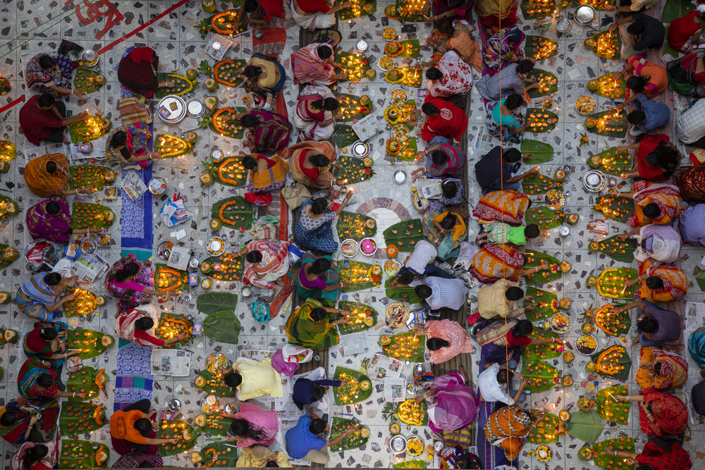 Rakher Upobash von Azim Khan Ronnie