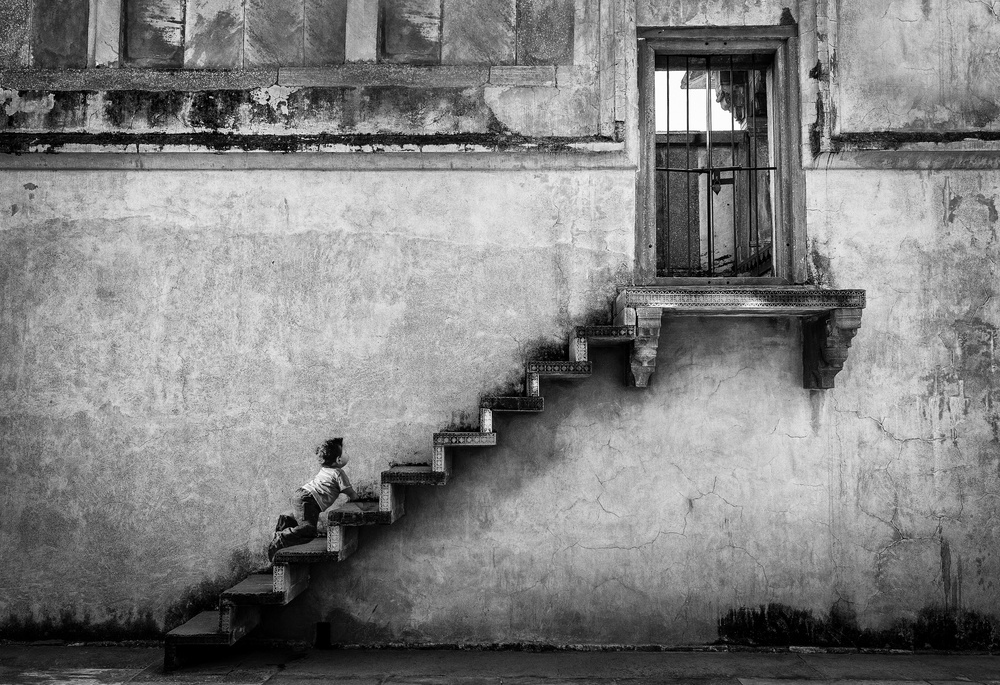 Mustafa and the Stairs von Basem Al-Qasim