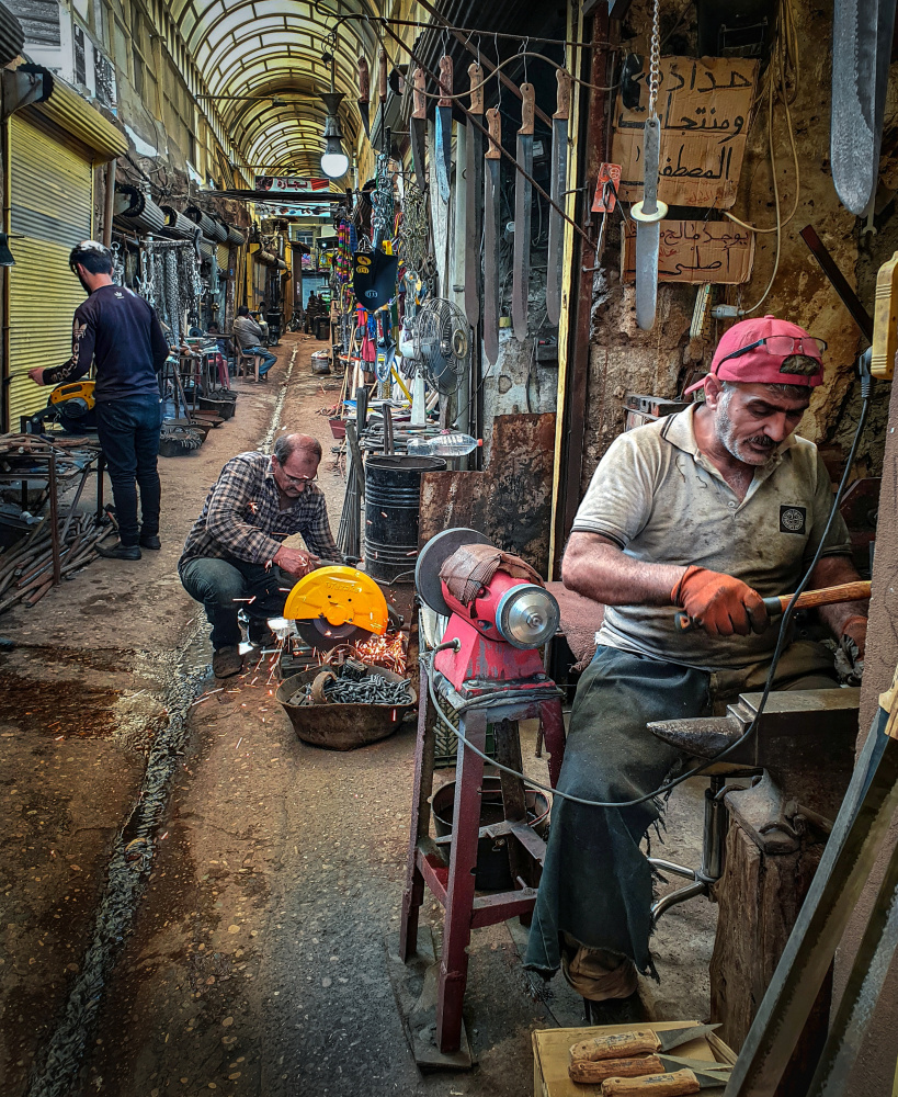 Everyone works von Bashar Alsofey