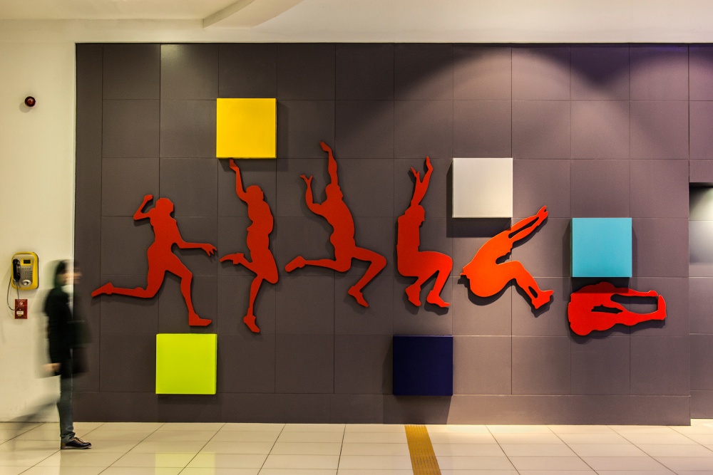 The long jump von Behnam Mousavi