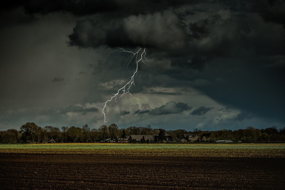 Lightning von Bernardine de Laat