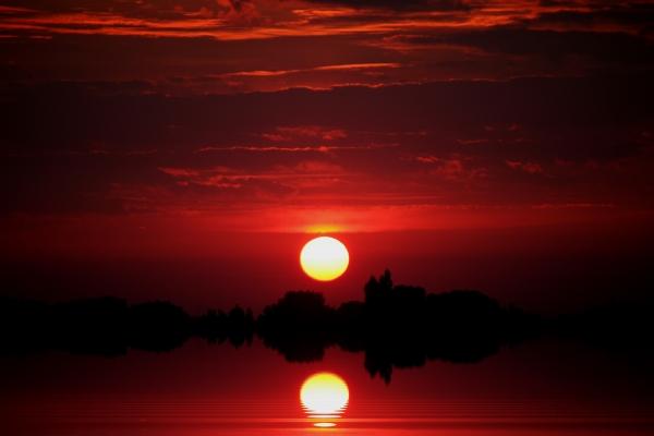 Tiefrot von Björn Seisselberg