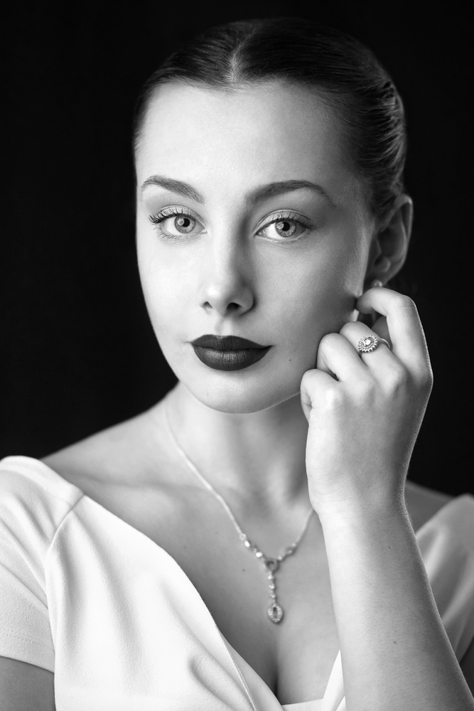 untitledl von Bobby Kostadinov