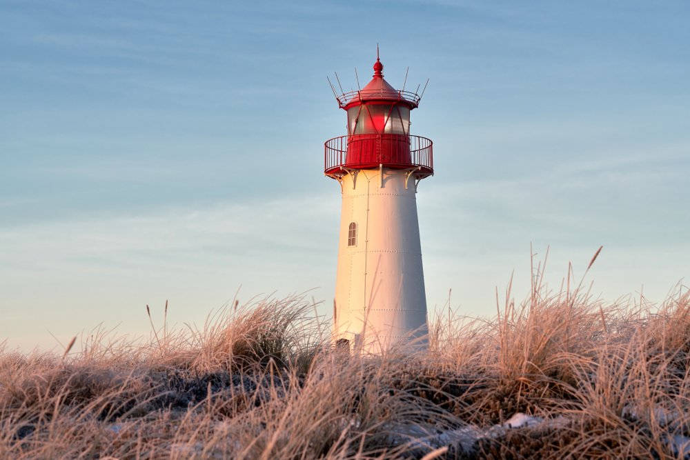 Lighthouse on winter morning von Bodo Balzer