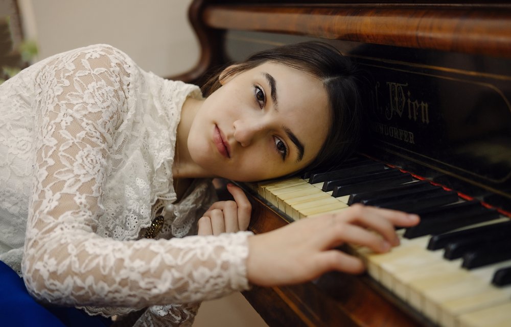 MelancHoly von Bogdan-Adrian Deac