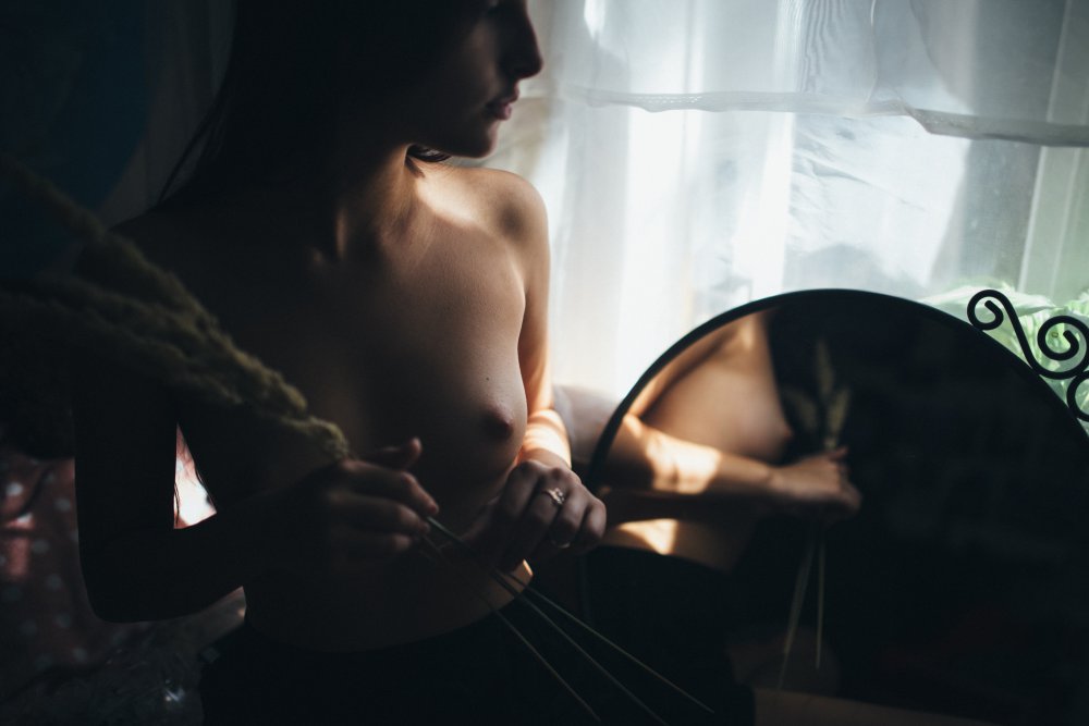 mirror and... von Borislav Kornienko