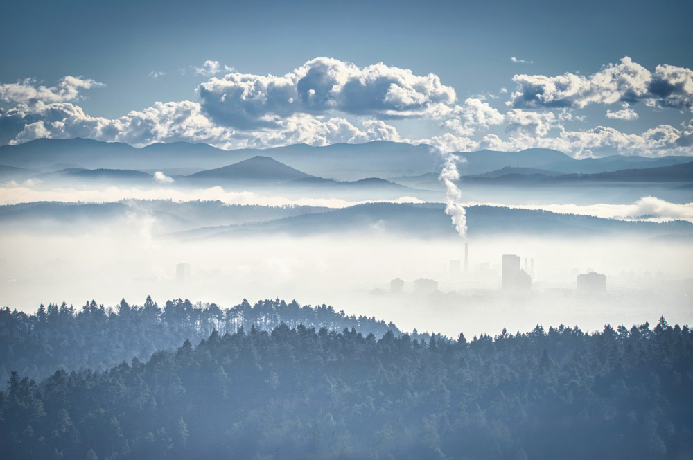 sea of fogg in the valley von Boštjan Hribar