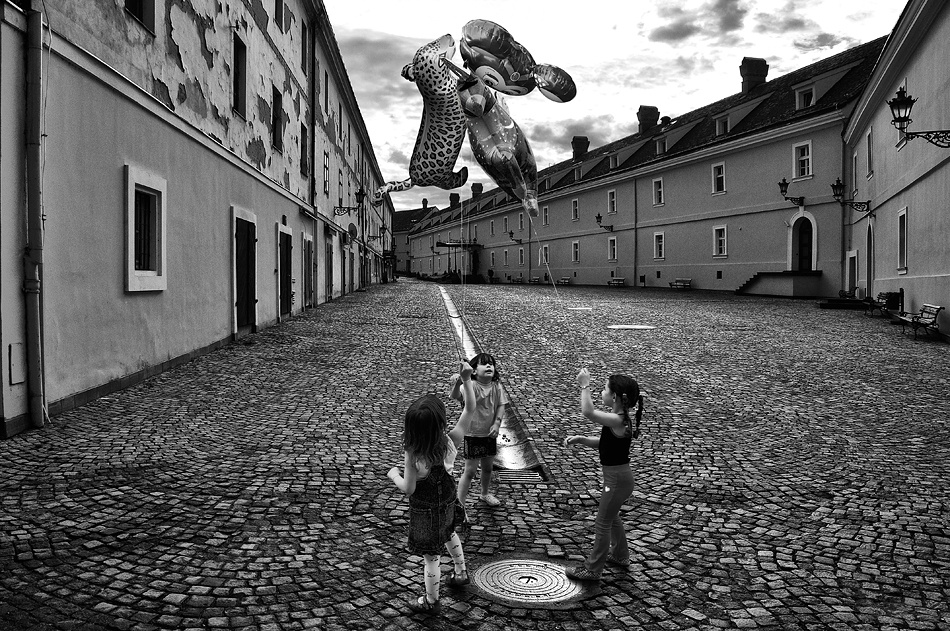 Balloons von Branislav Markovic Umbra