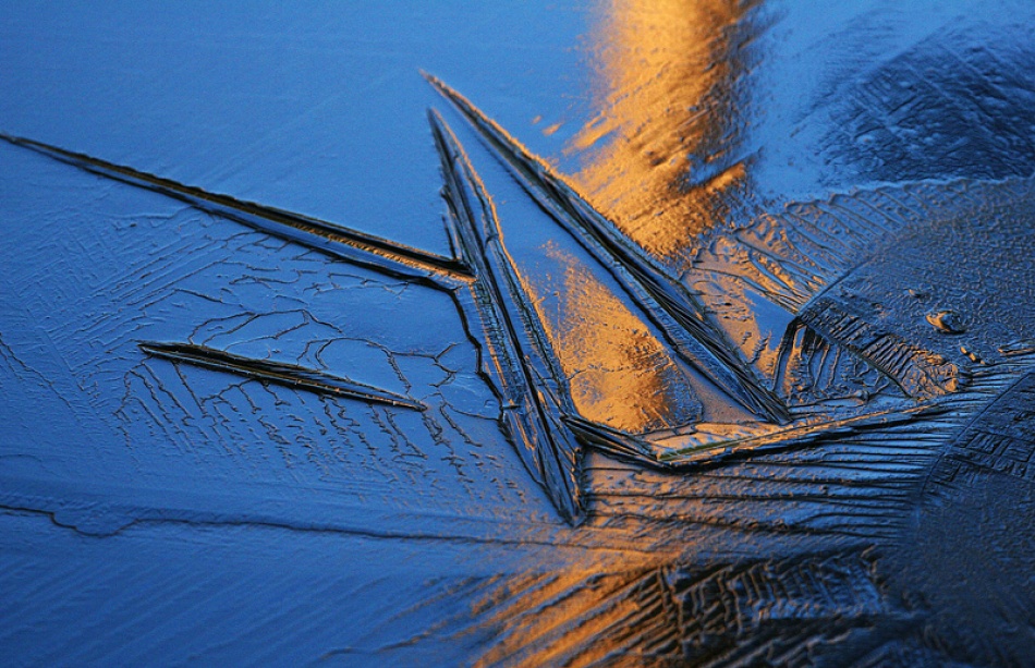 First ice von Bror Johansson