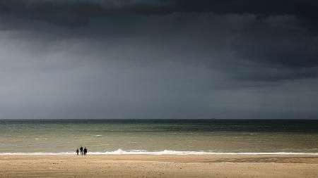 Family day at the seaside