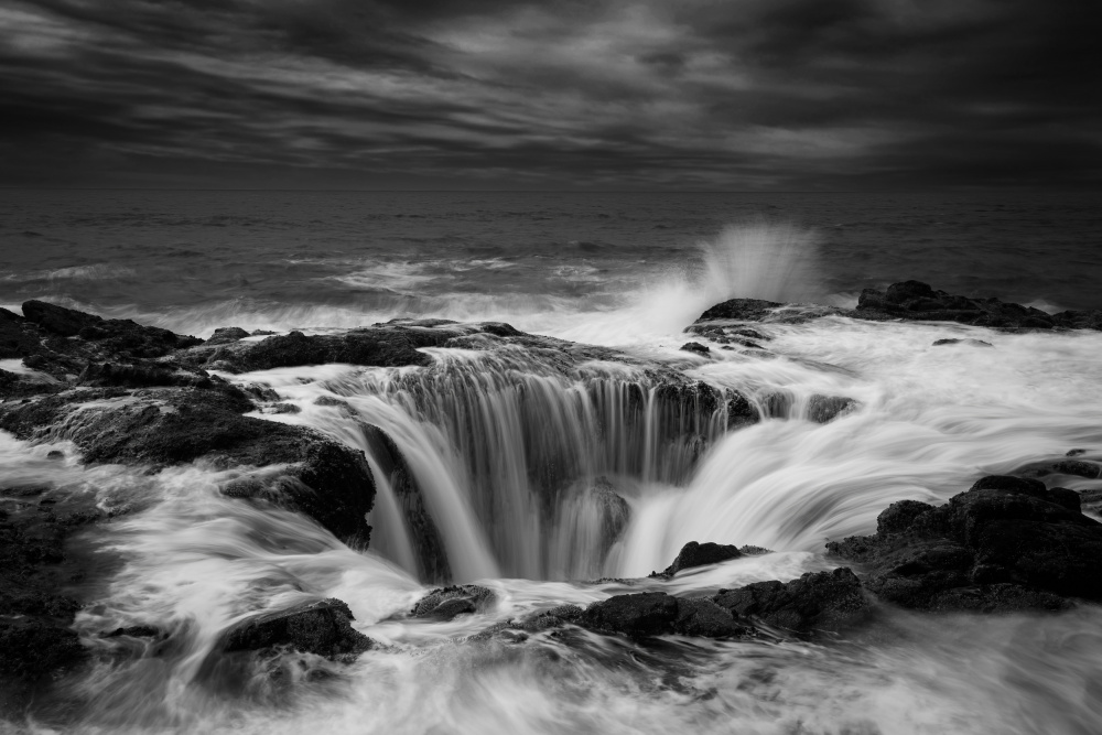 Roaring Thors Well von Catherine Lu