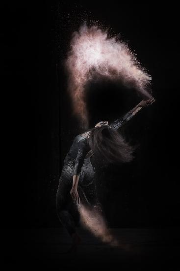 Flour dance.