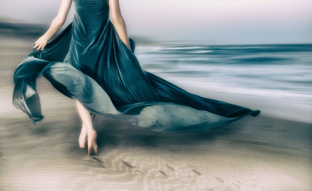 How to cut the thread and leave it all behind... von Charlaine Gerber