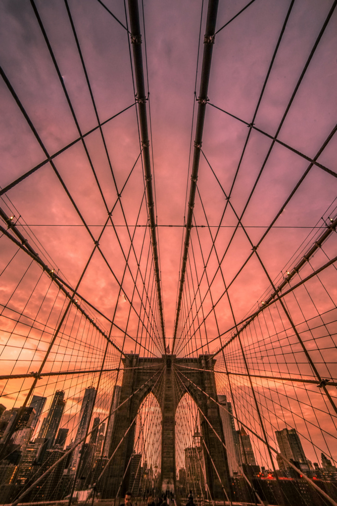 Brooklyn Bridge Sunset von Christopher R. Veizaga